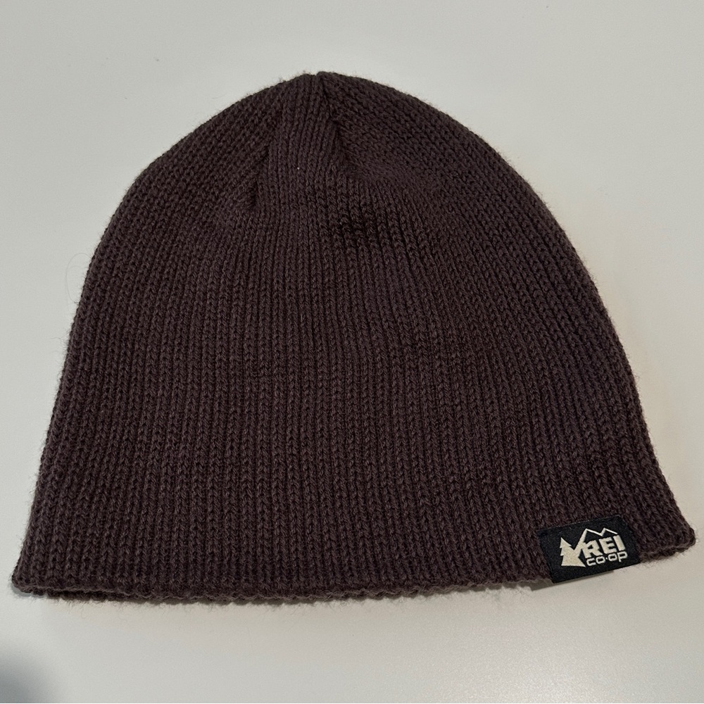 REI Brown Knit Beanie Hat - Free Shipping - EUC ❄️❄️
